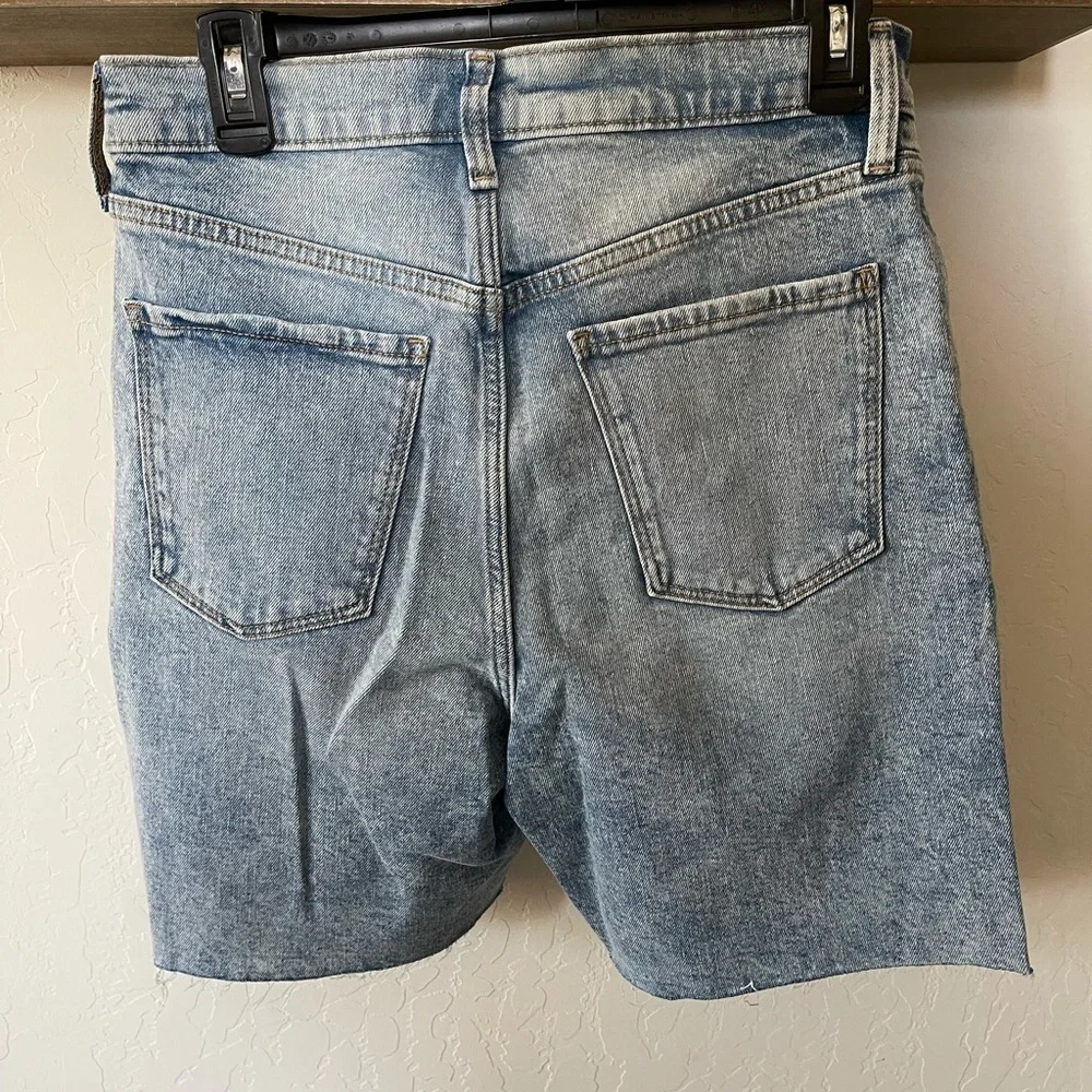 Old Navy| Sky High Short in Extra High Rise, Size 8•••Bermuda Style, NWT jorts